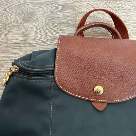 Longchamp Backpack Grey Colour - Picture 2 of 3